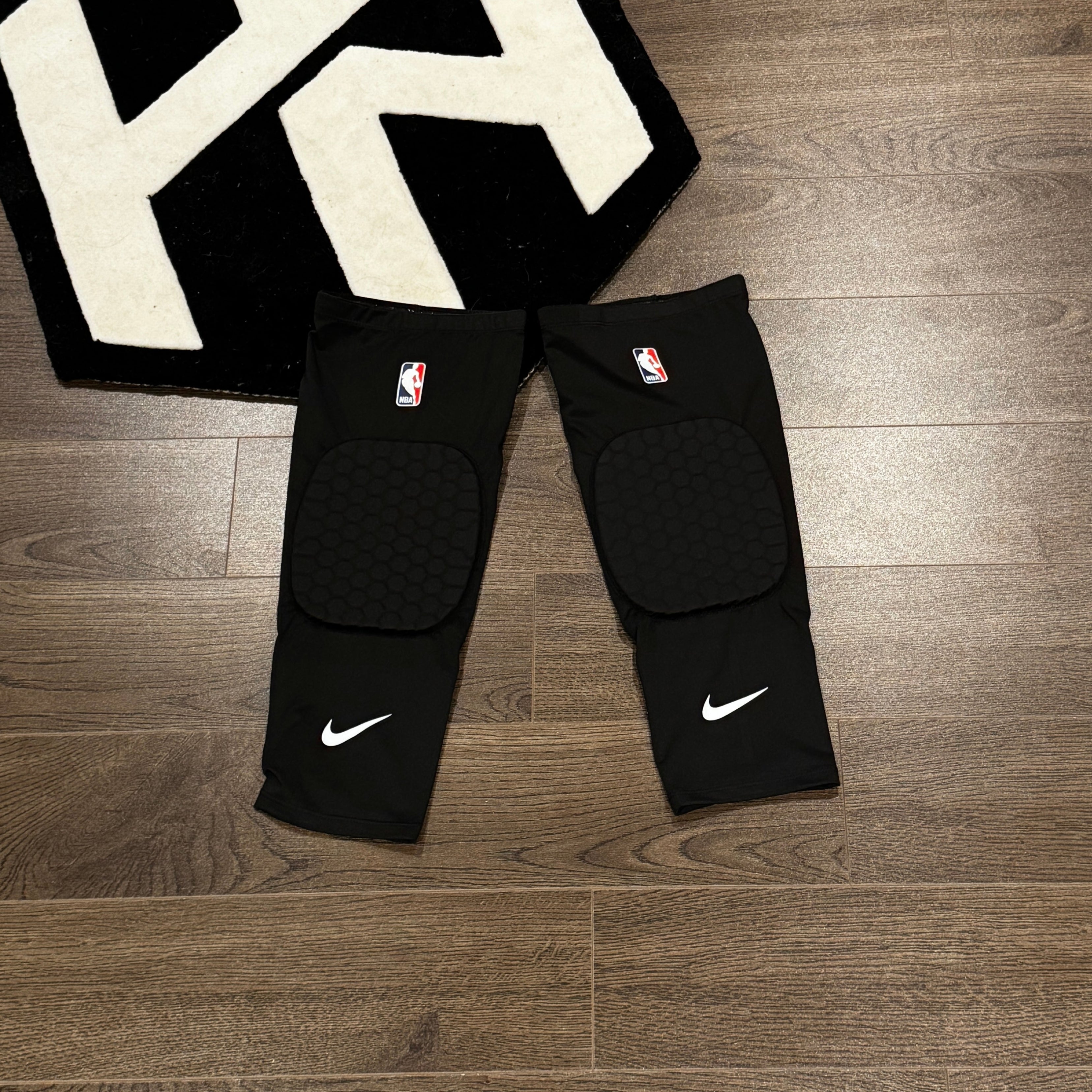 Elite Pro Black Compression Padded Knee Sleeve