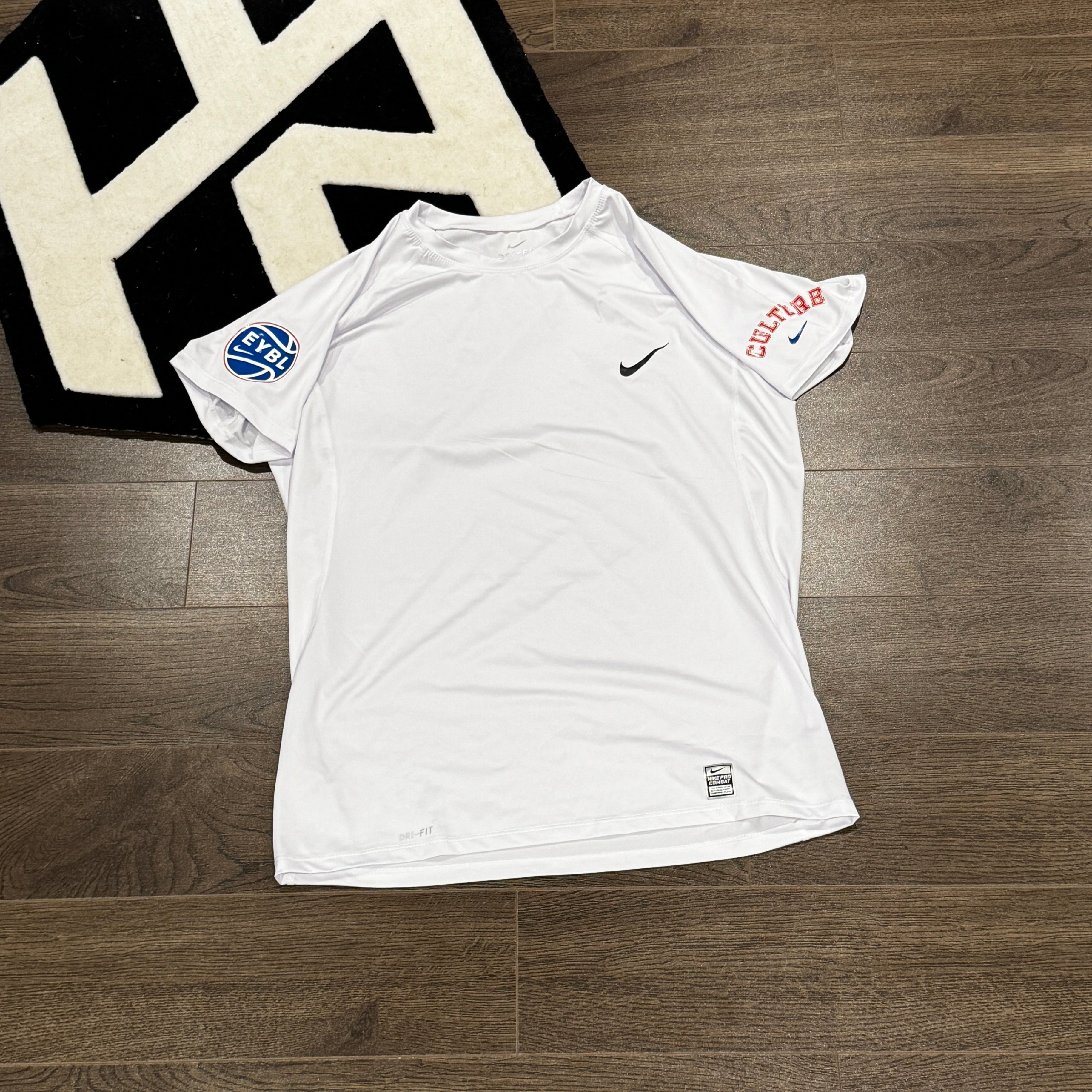 Hoop Armour™ Elite Circuit Compression T-Shirt White "Culture"